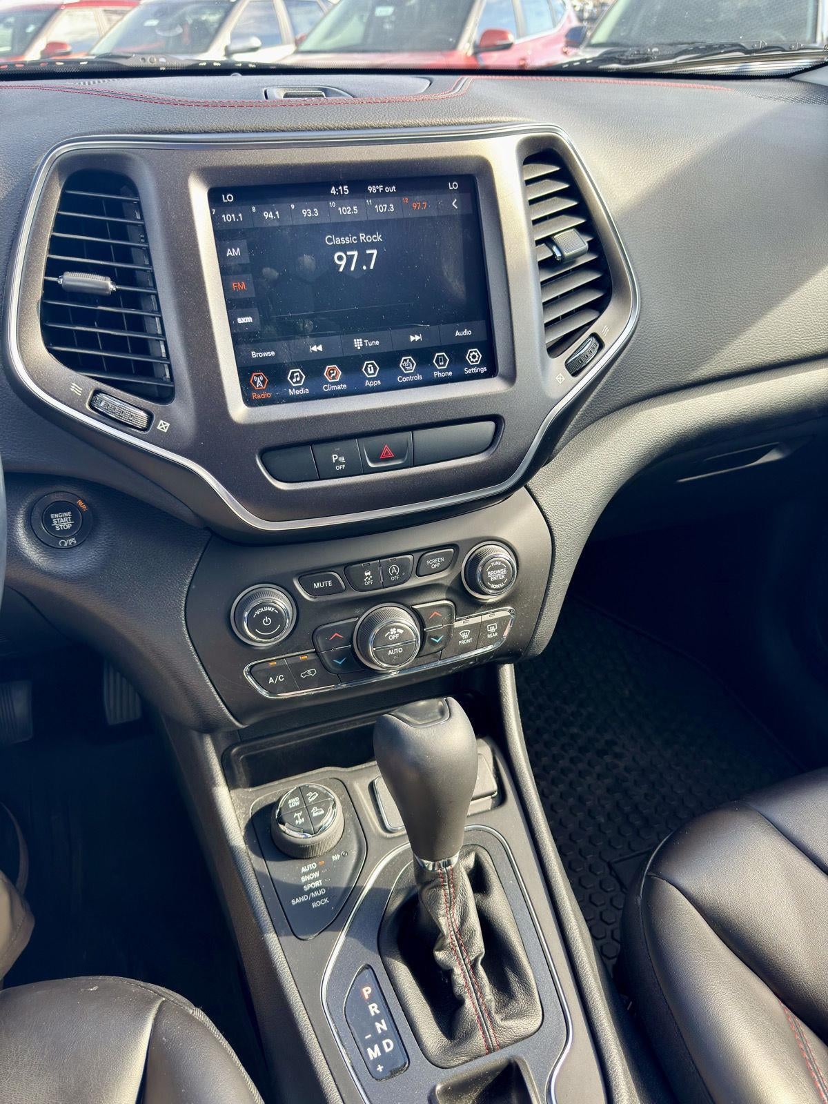 2020 Jeep Cherokee Trailhawk