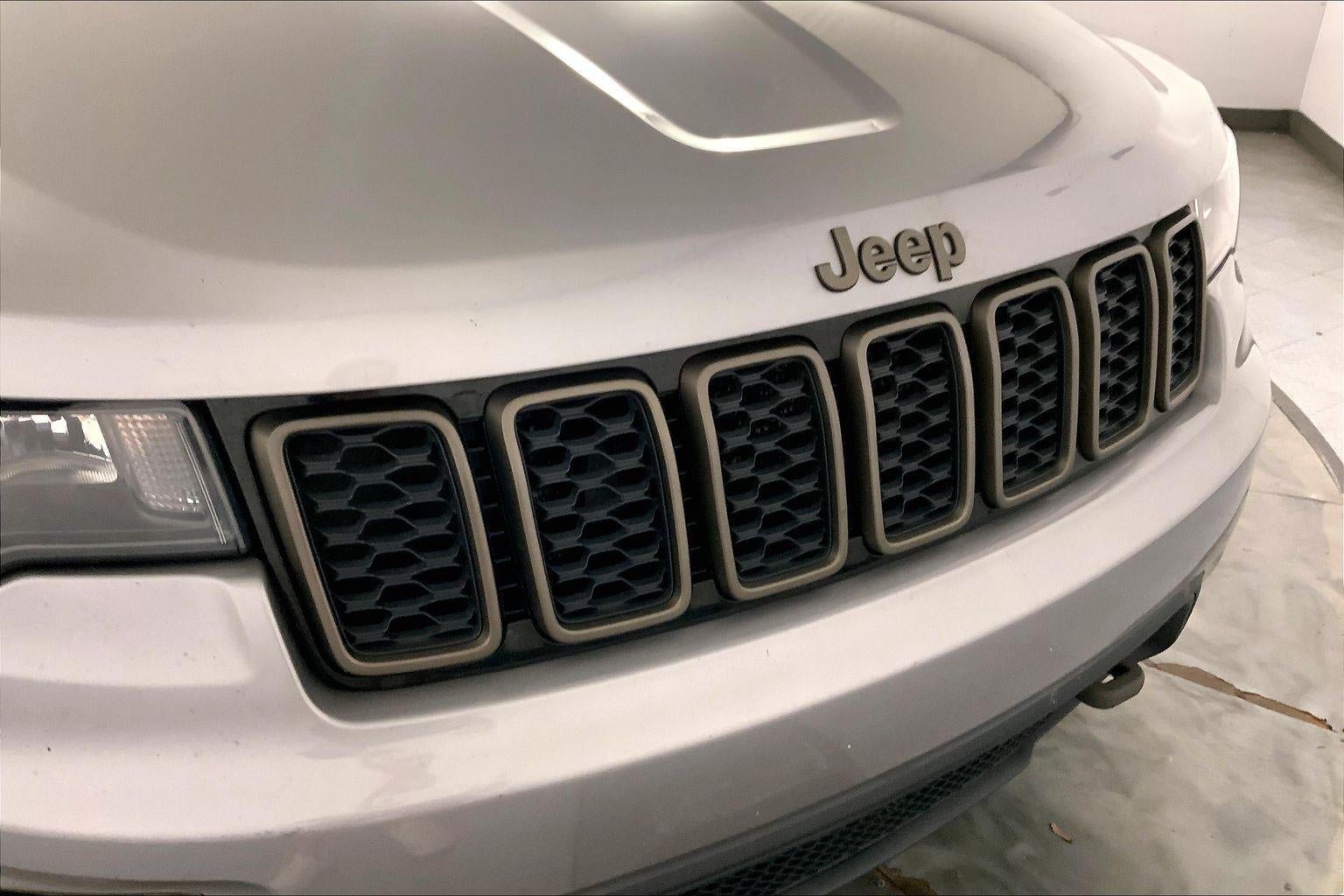 2017 Jeep Grand Cherokee 75th Anniversary Edition