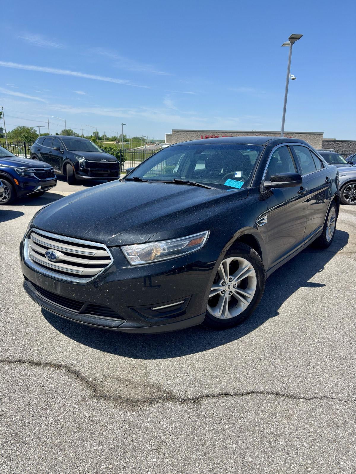 2018 Ford Taurus SEL