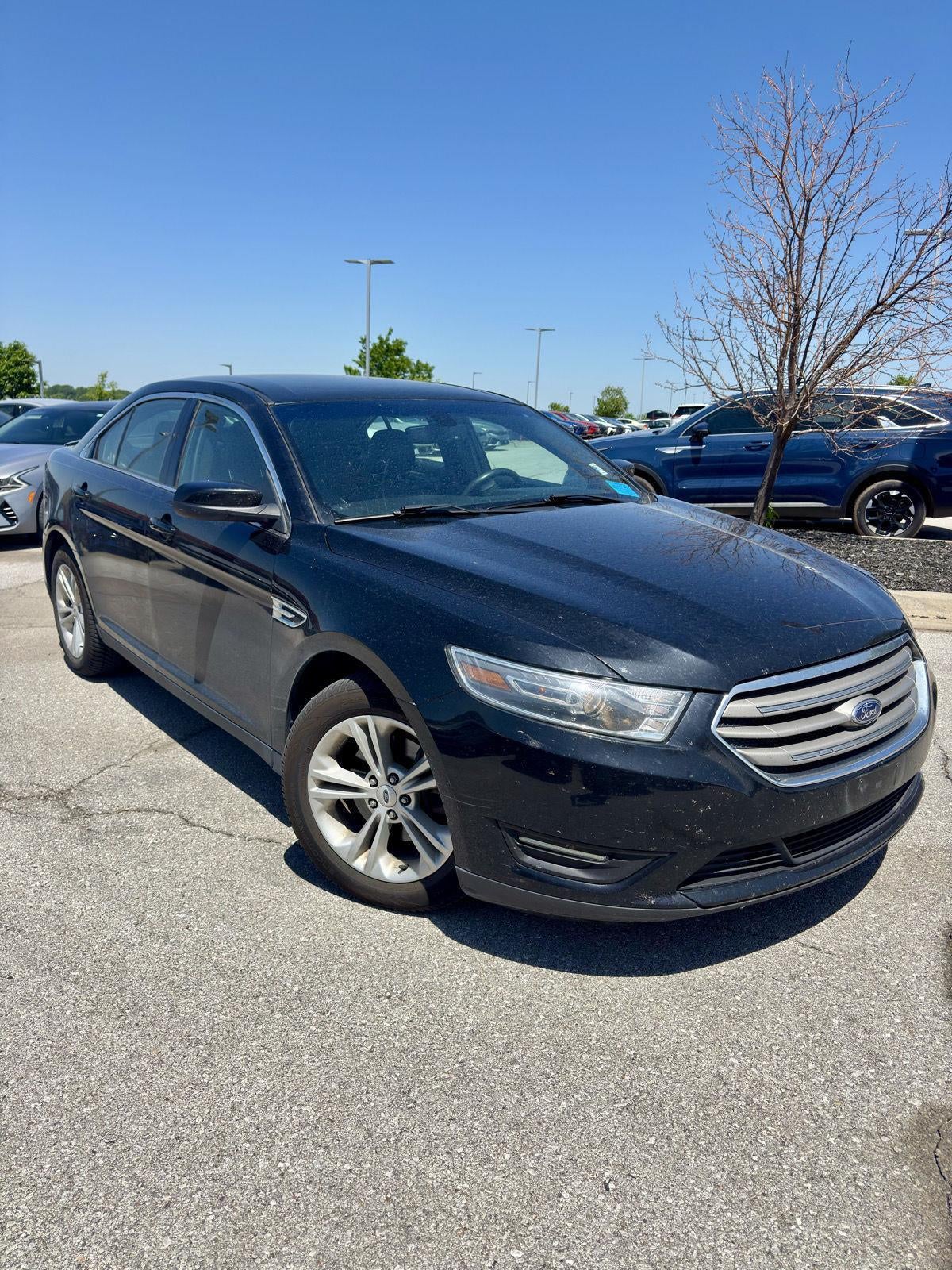 2018 Ford Taurus SEL