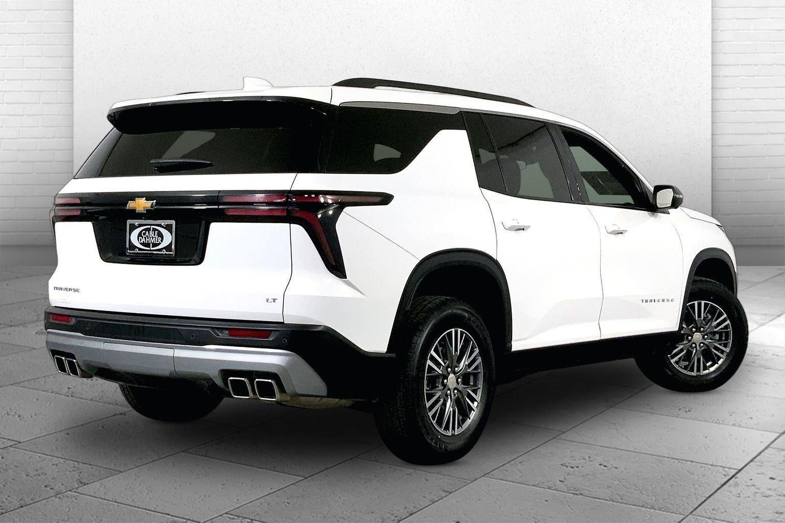 2024 CHEVROLET TRUCK TRAVERSE FWD LT