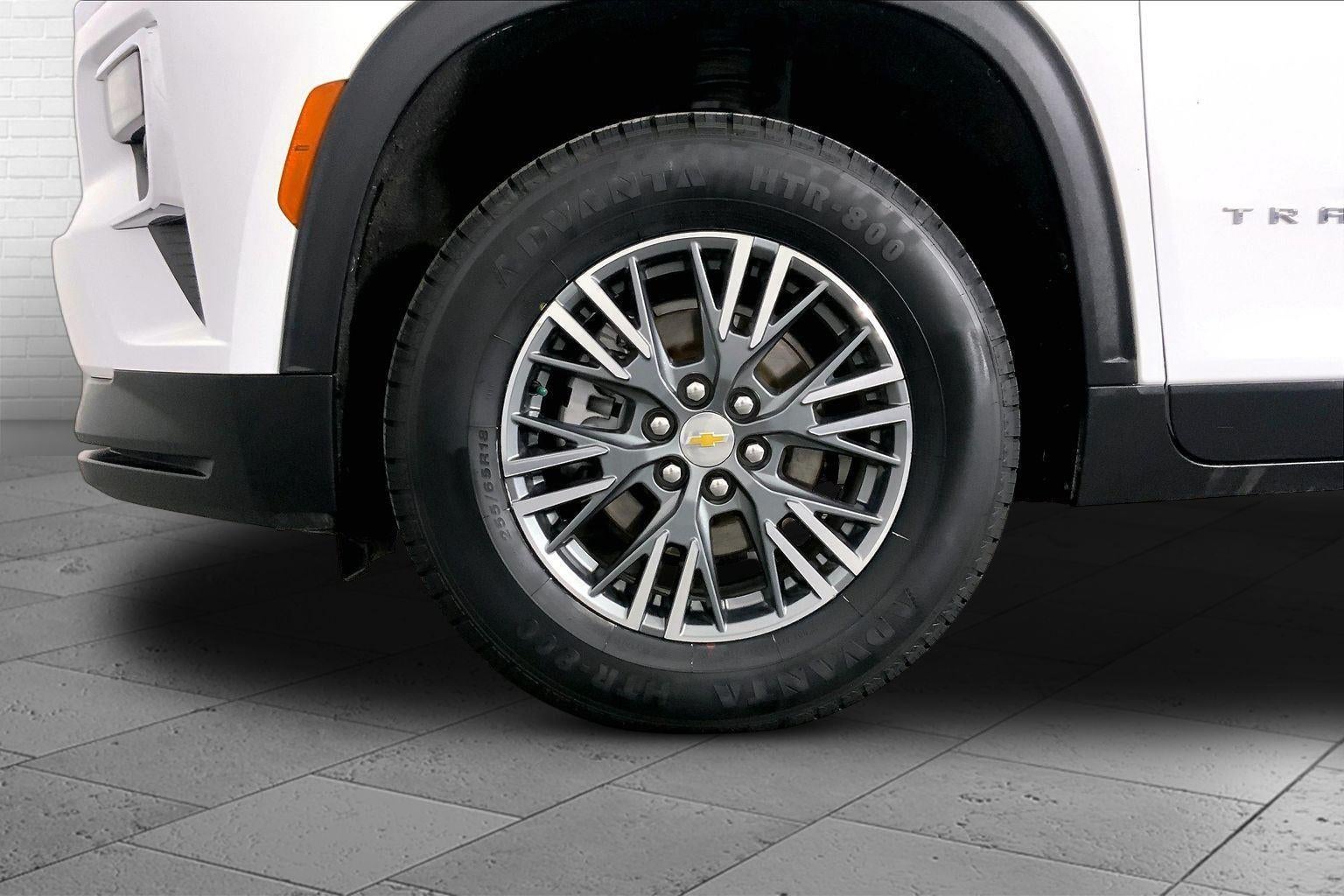 2024 CHEVROLET TRUCK TRAVERSE FWD LT