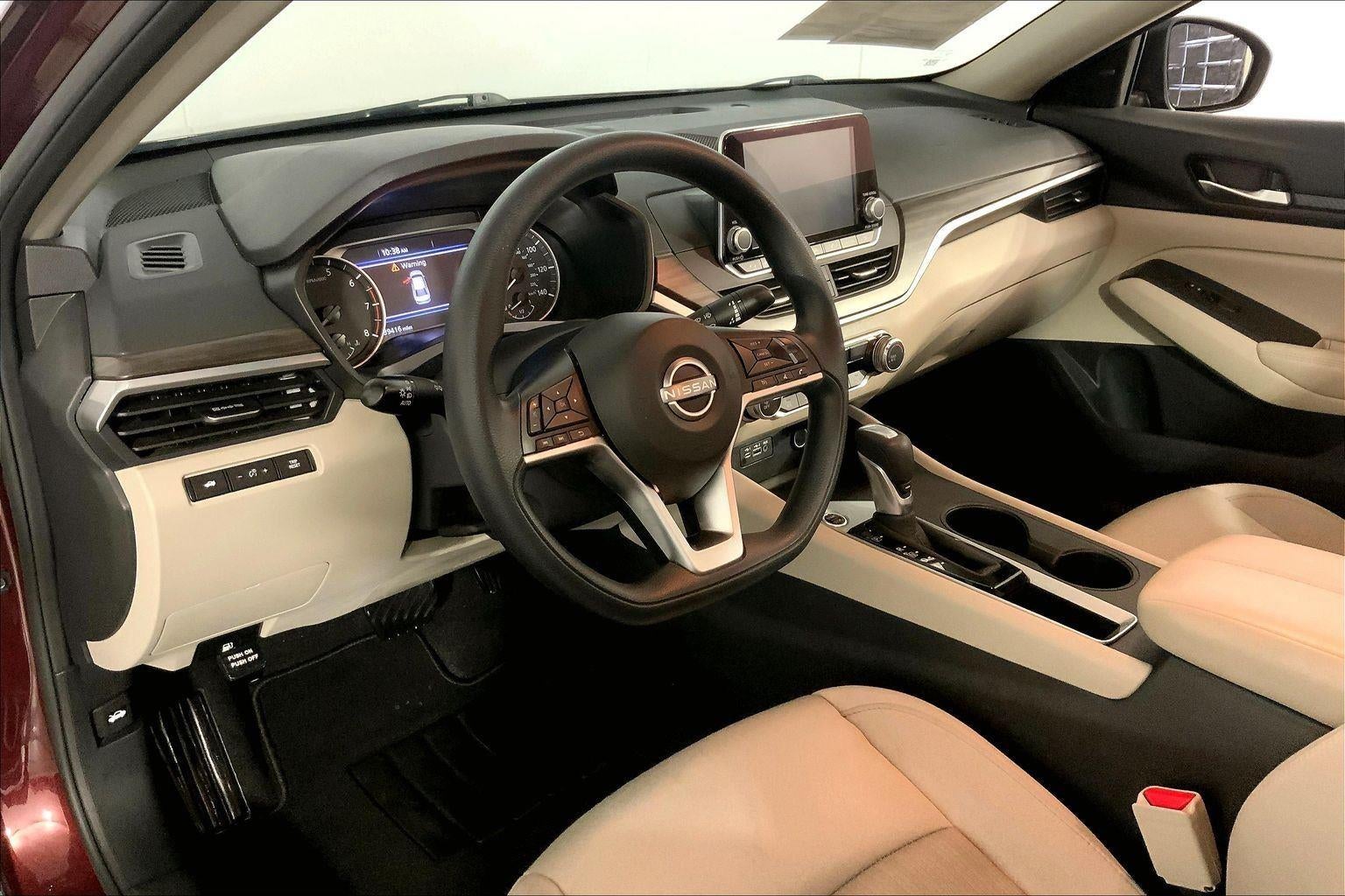 2025 Nissan Altima SV