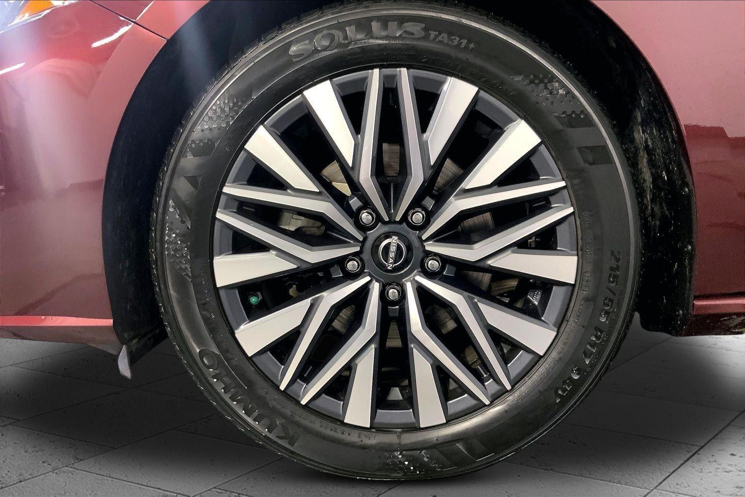 2025 Nissan Altima SV