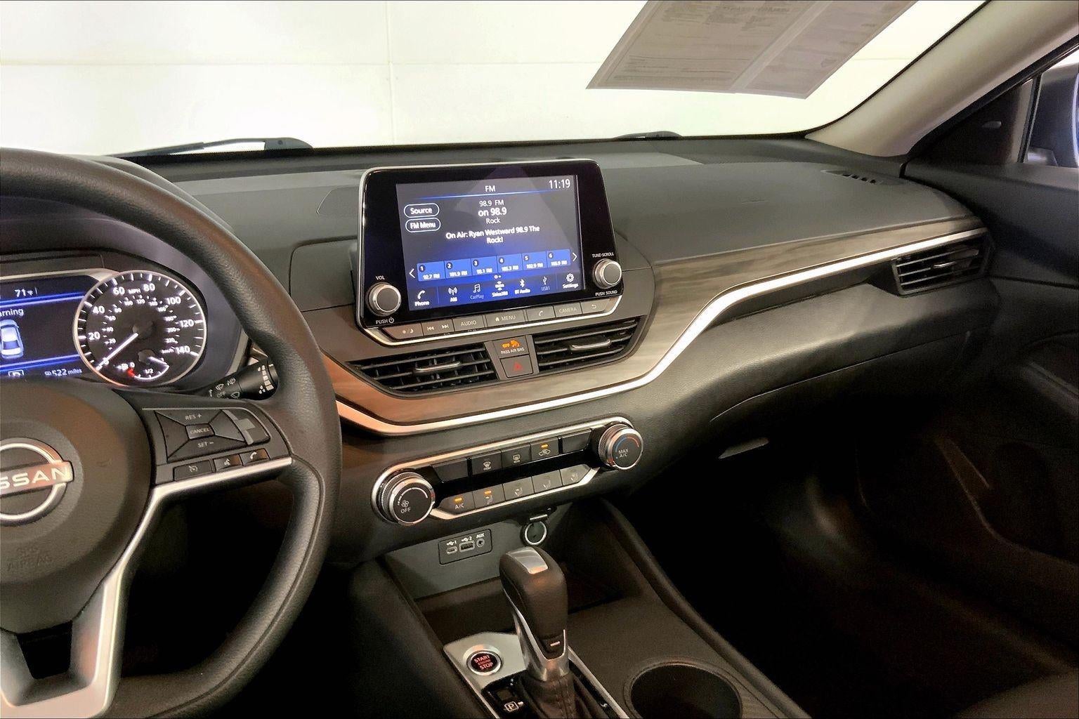 2025 Nissan Altima SV