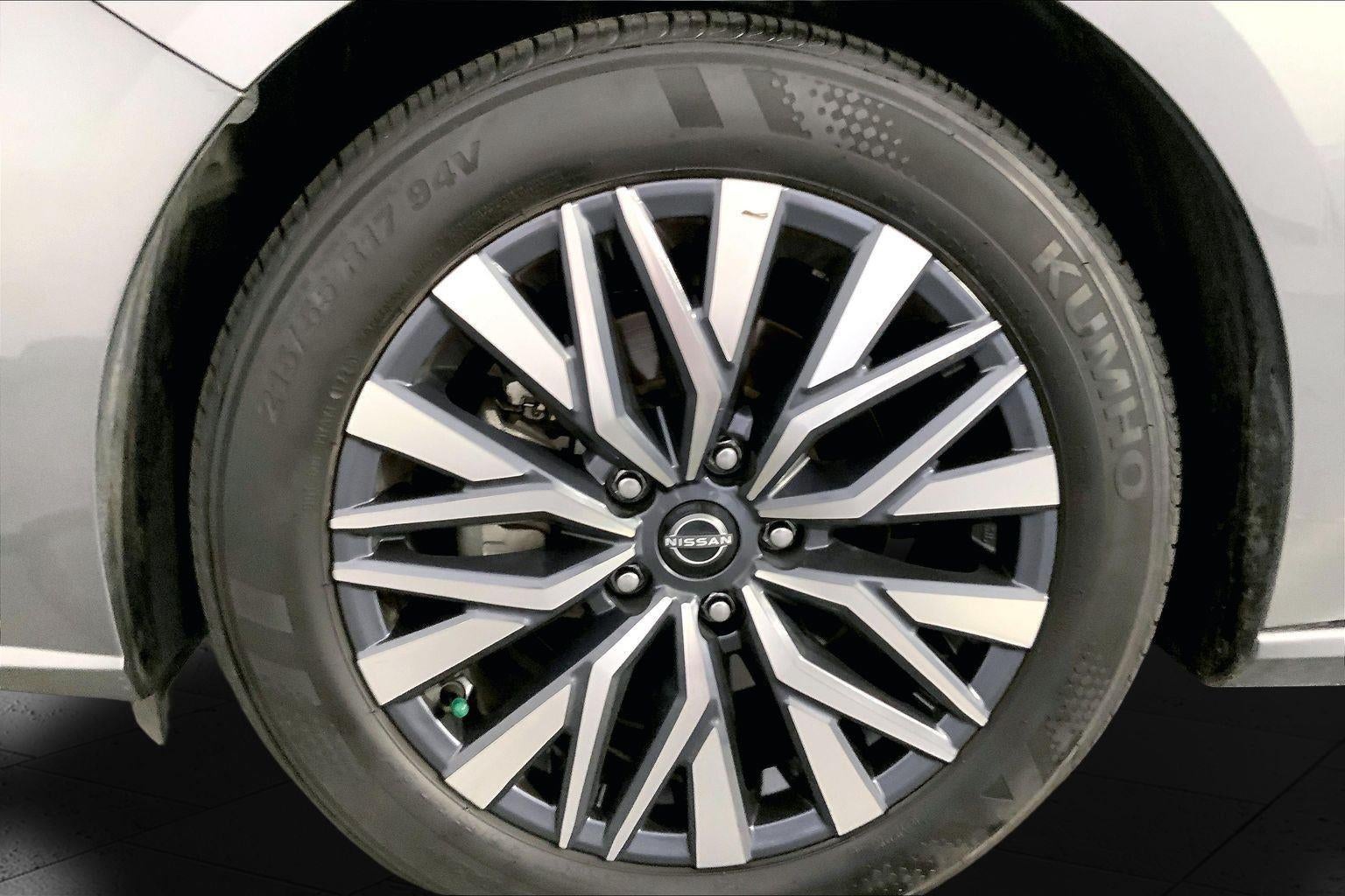 2025 Nissan Altima SV