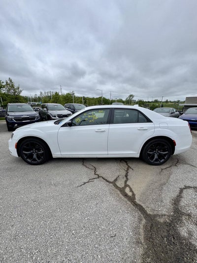 2023 Chrysler 300 Touring