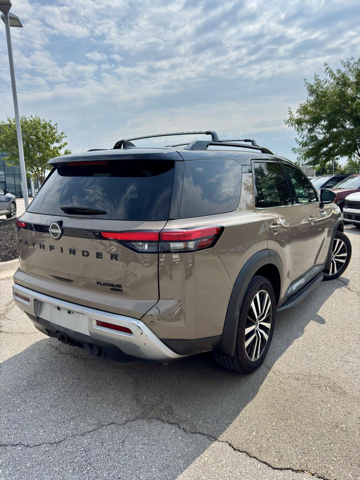 2024 Nissan Pathfinder Platinum
