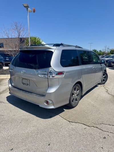 2017 Toyota Sienna SE