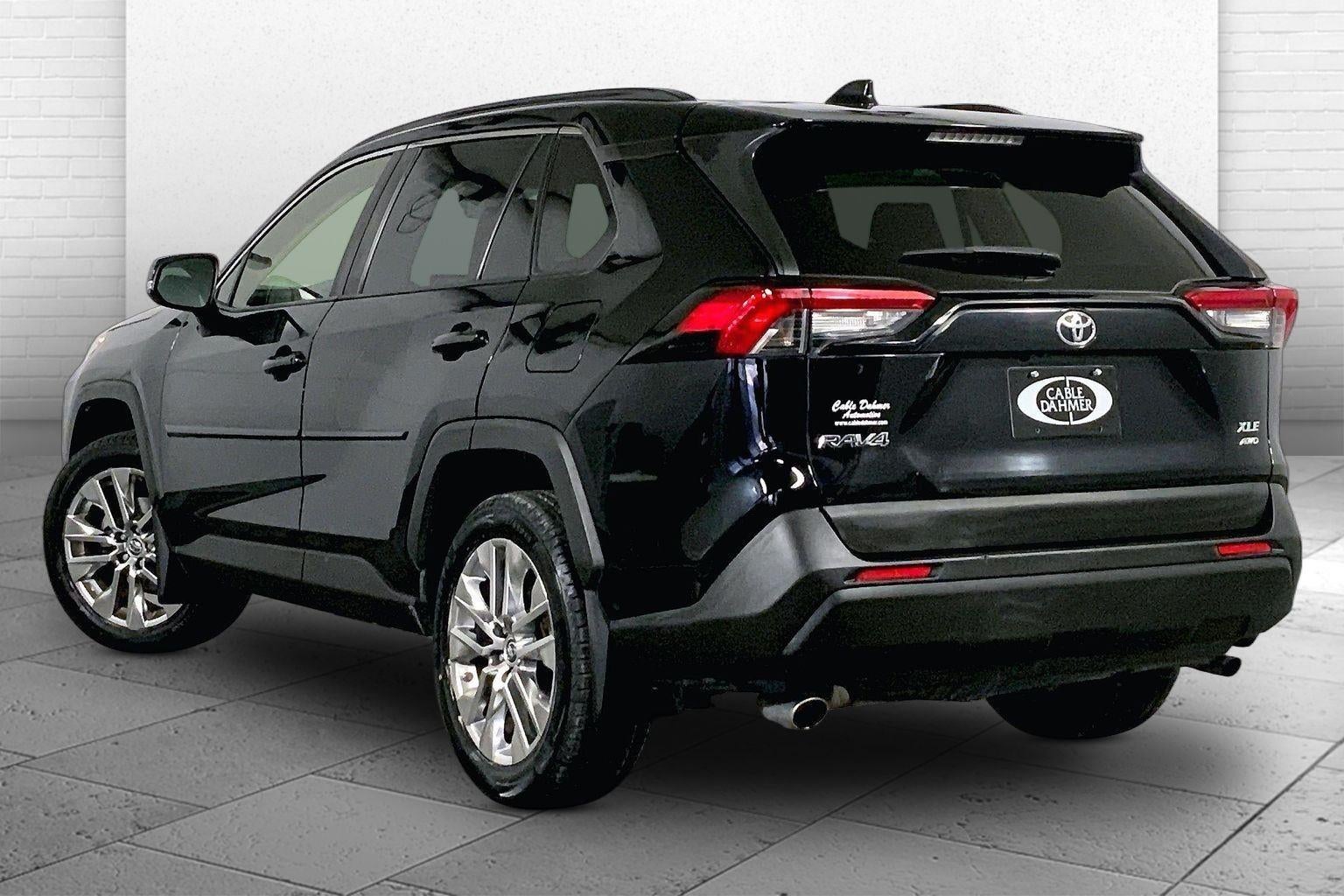2019 Toyota RAV4 XLE Premium