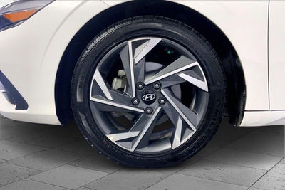 2024 Hyundai Elantra Limited