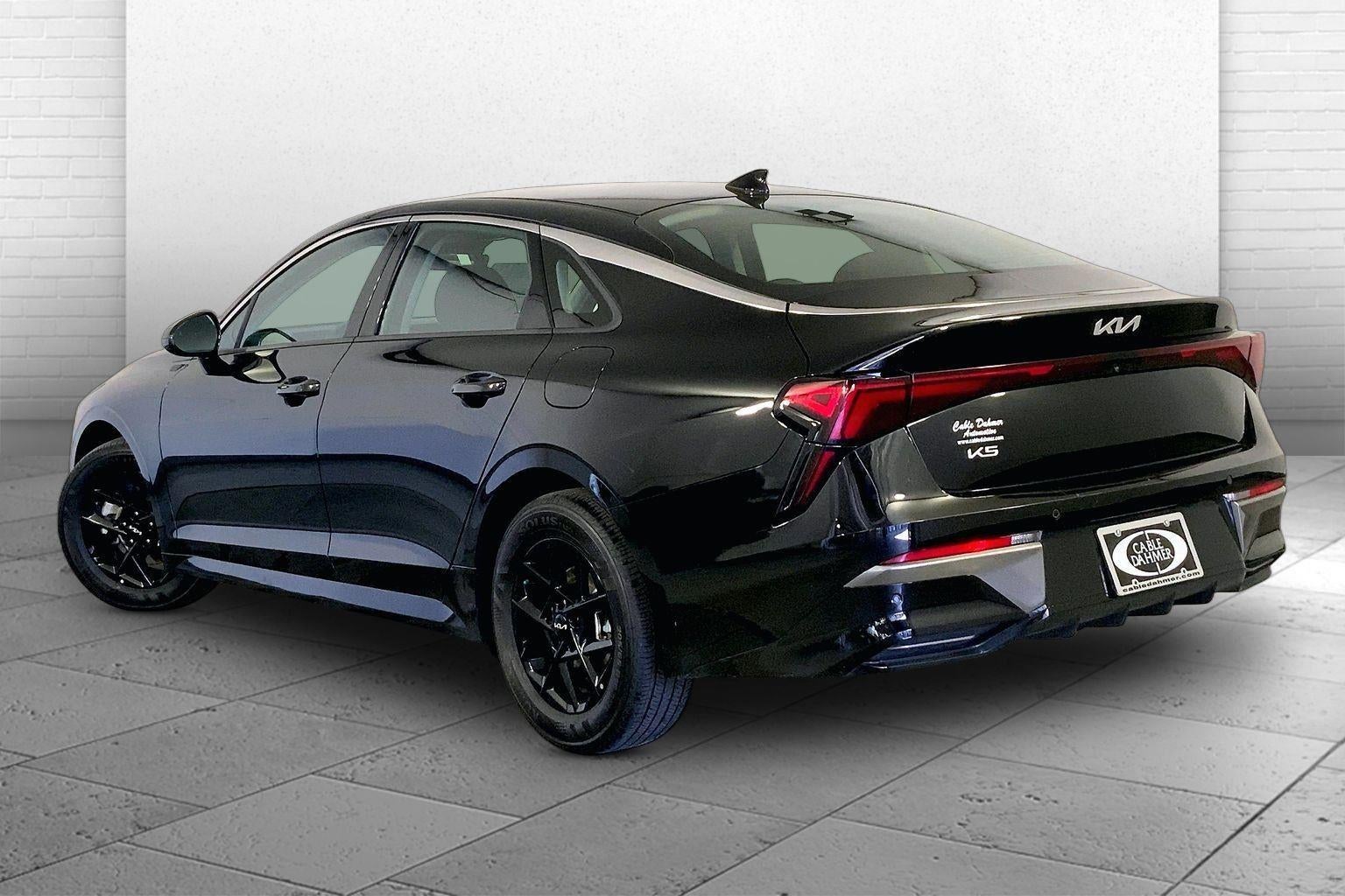 2025 Kia K5 LXS