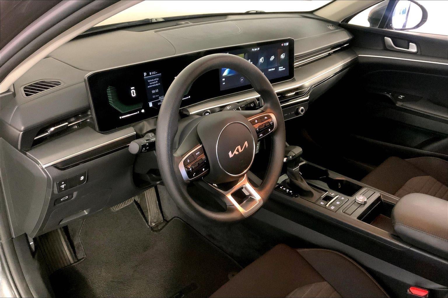 2025 Kia K5 LXS