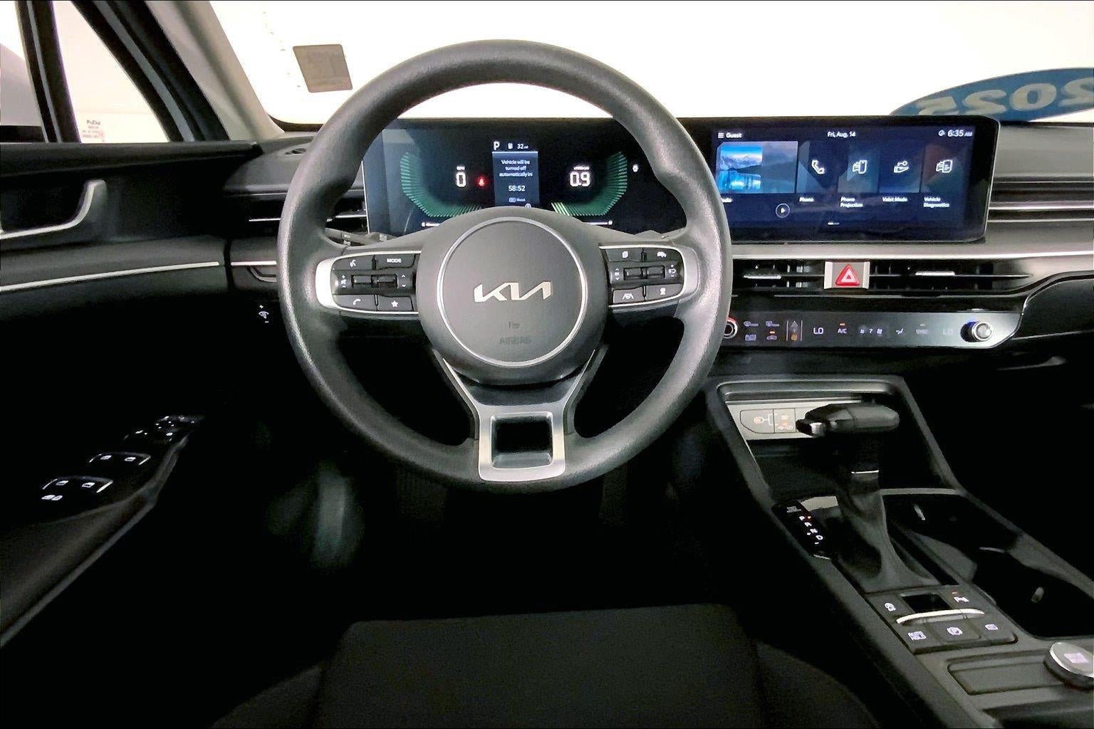 2025 Kia K5 LXS