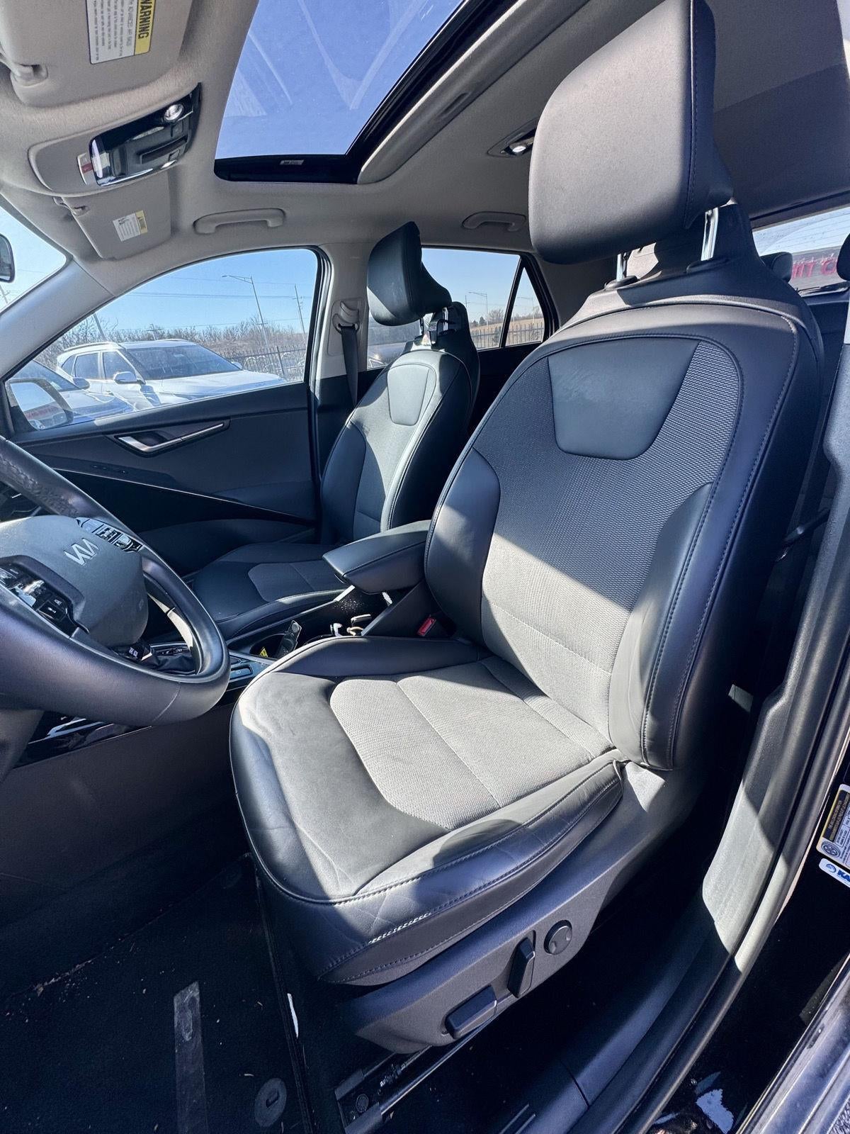 2023 Kia Niro EX Touring