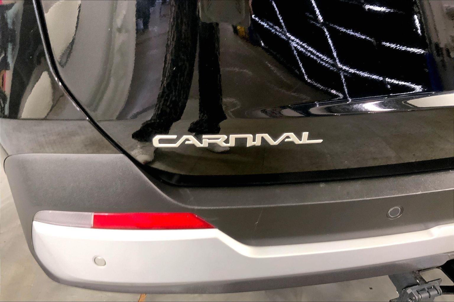 2025 Kia Carnival EX
