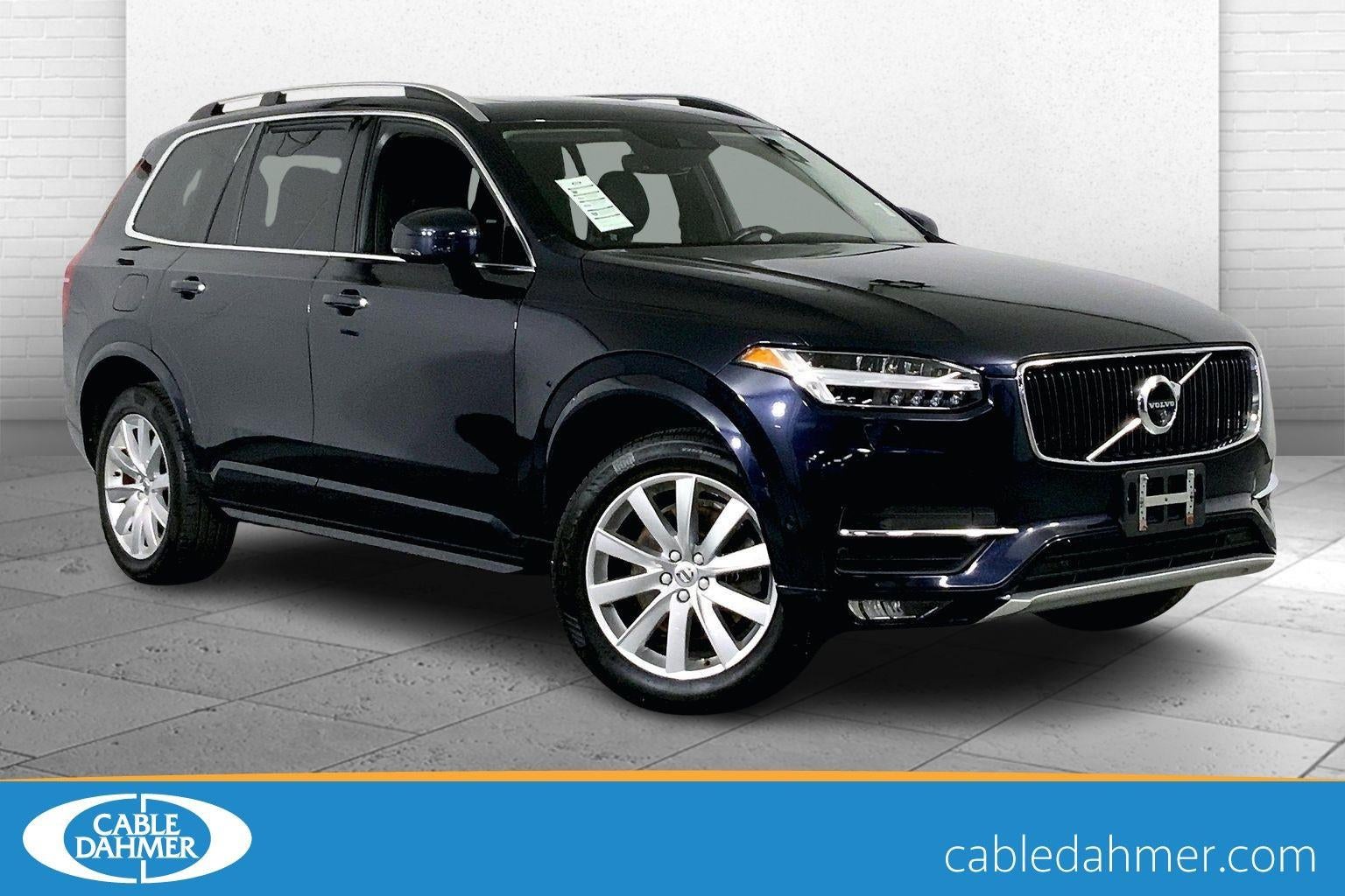 2016 Volvo XC90 T6 Momentum