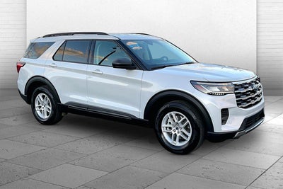 2026 Ford Explorer Active w/100A Pkg
