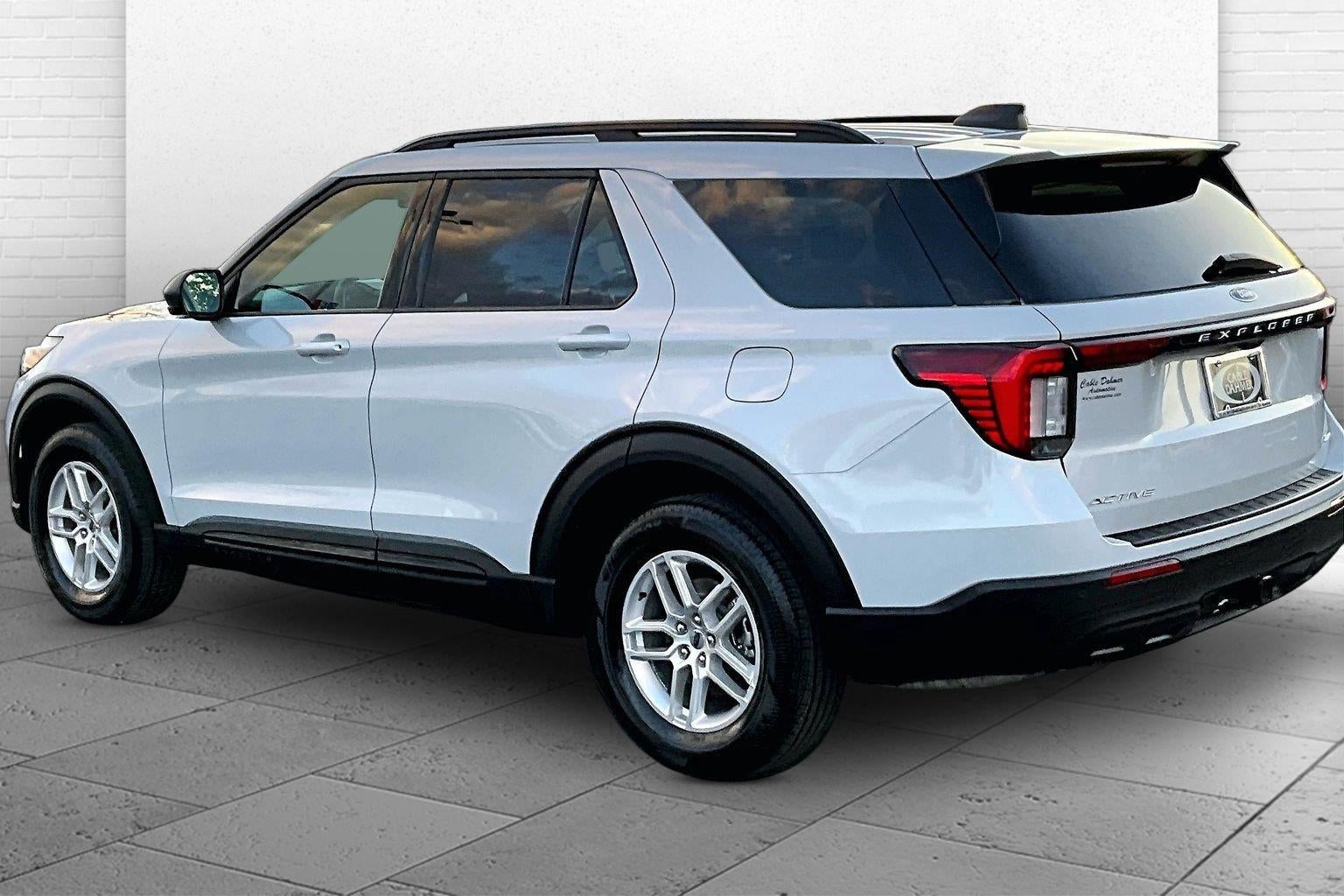 2026 Ford Explorer Active w/100A Pkg