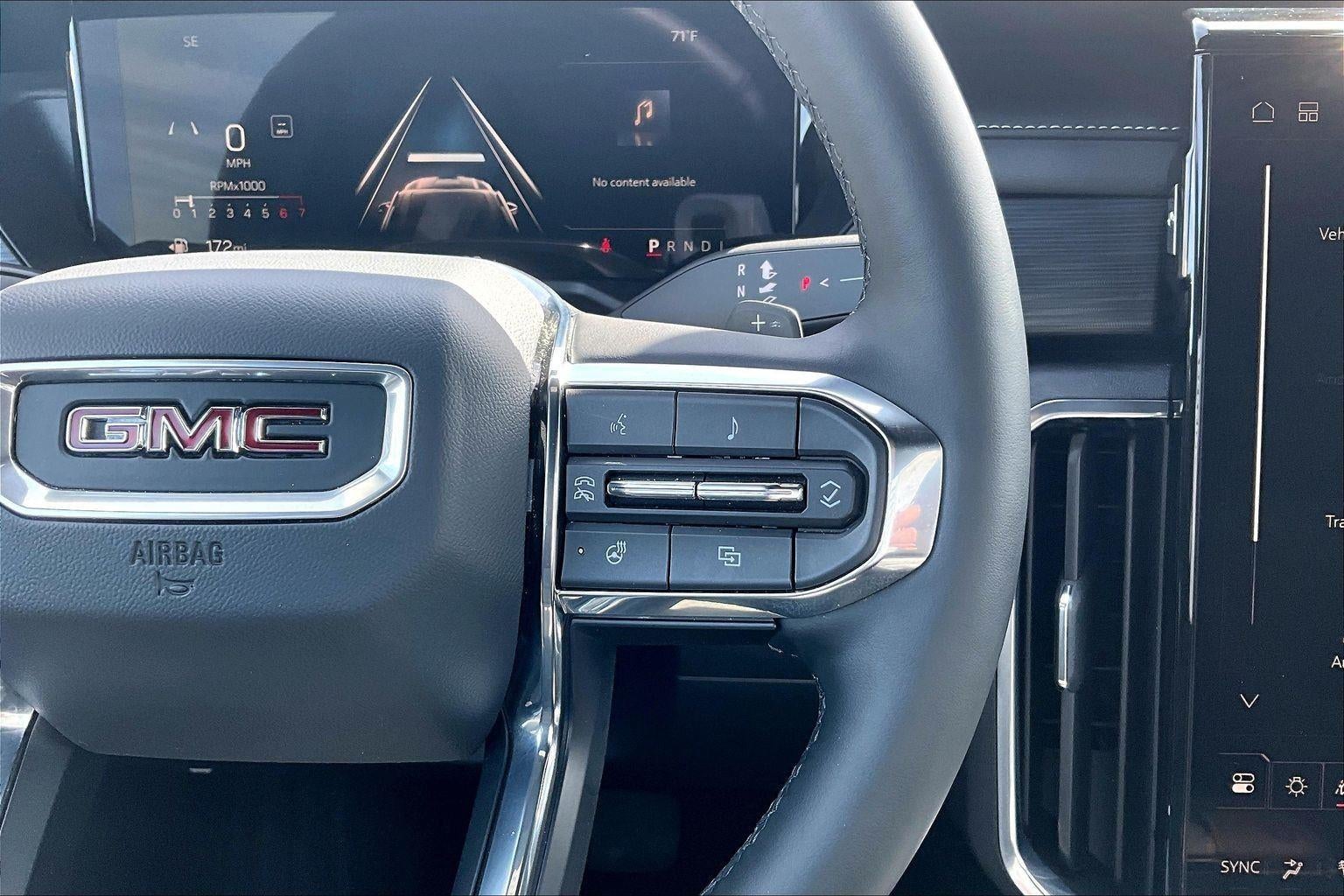 2025 GMC Acadia Elevation