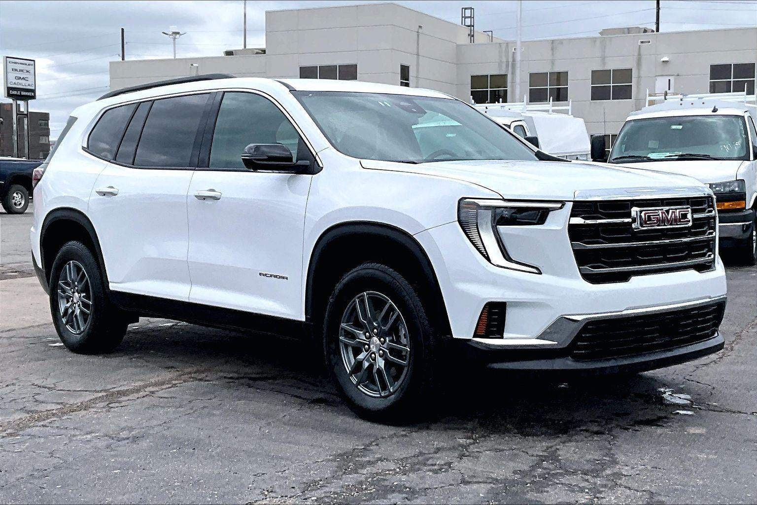 2025 GMC Acadia Elevation