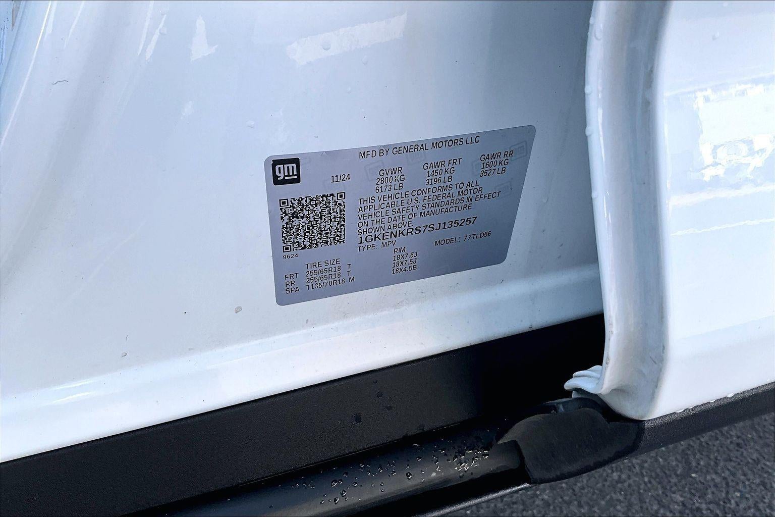 2025 GMC Acadia Elevation