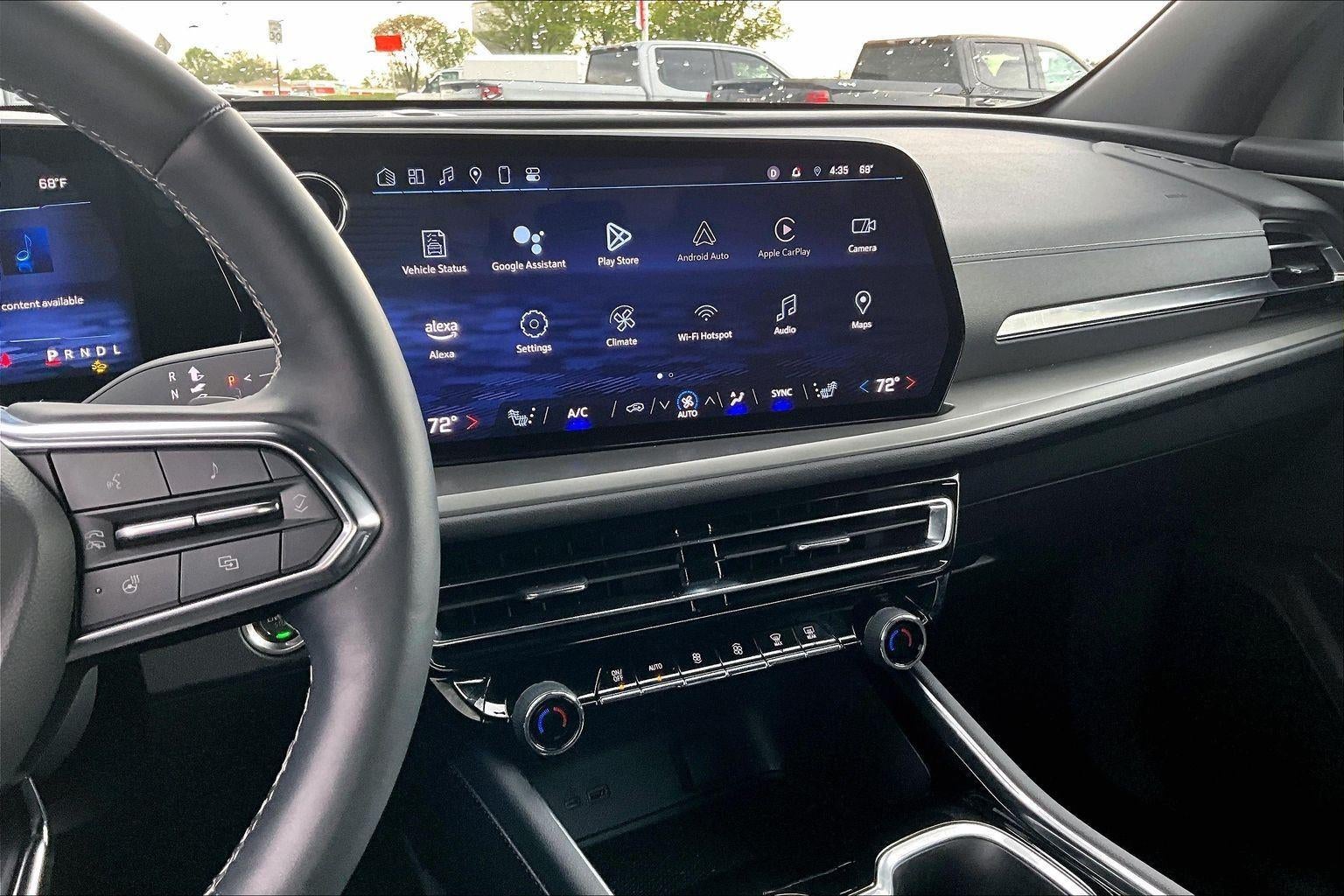 2024 Chevrolet Traverse LS