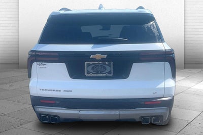 2024 Chevrolet Traverse LT