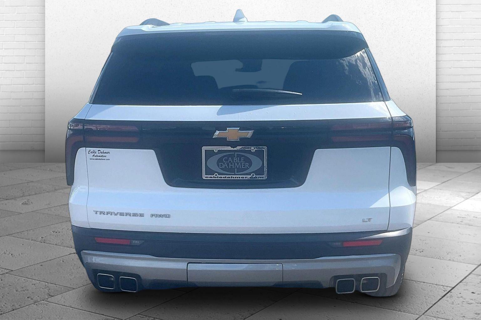 2024 Chevrolet Traverse LT