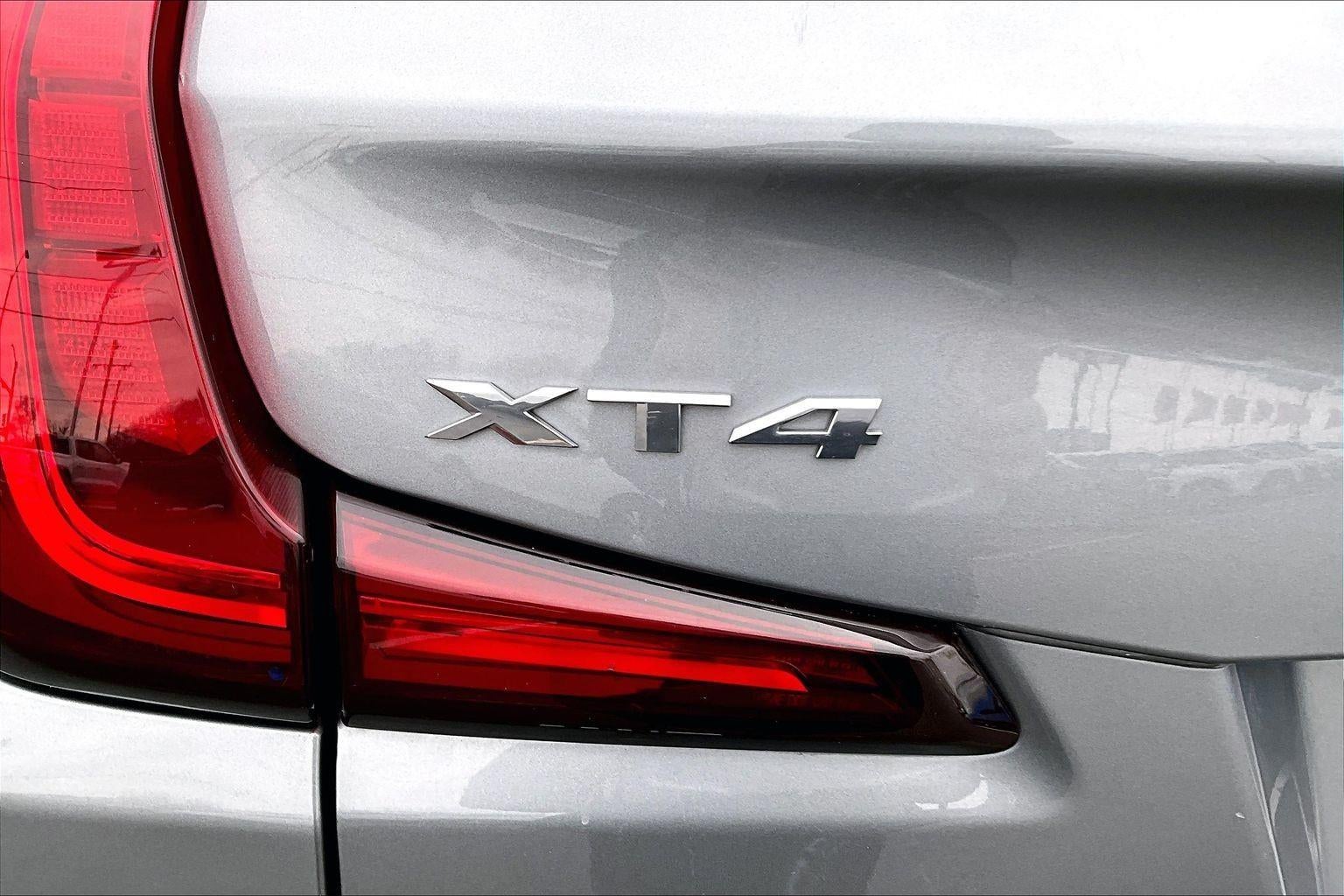 2024 Cadillac XT4 Premium Luxury