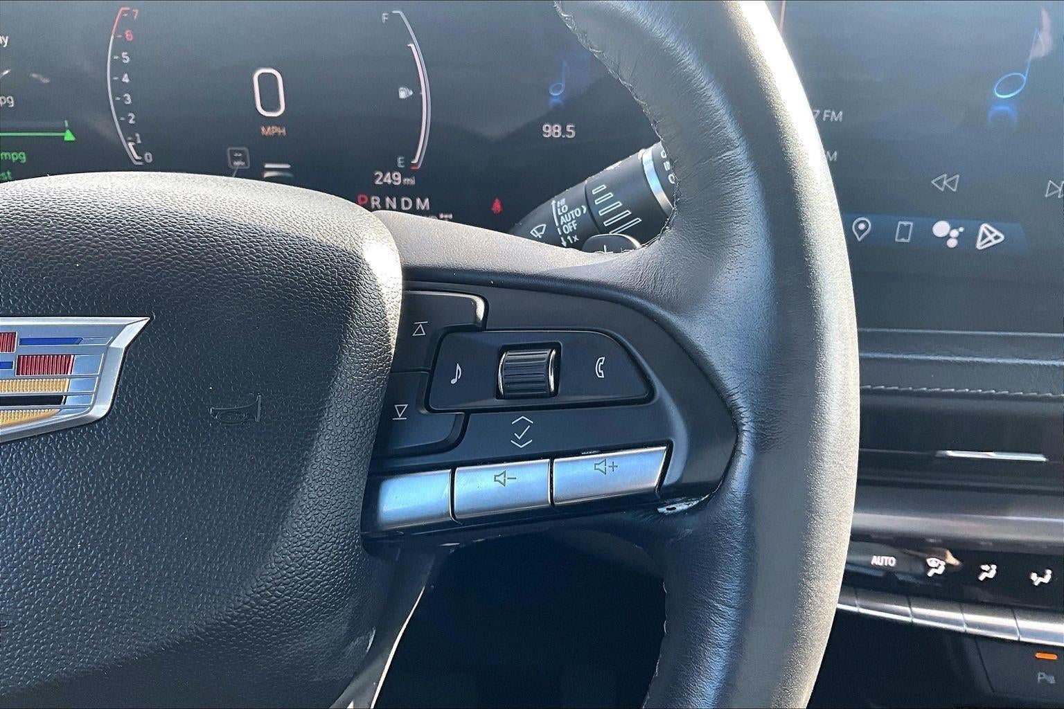 2024 Cadillac XT4 Premium Luxury