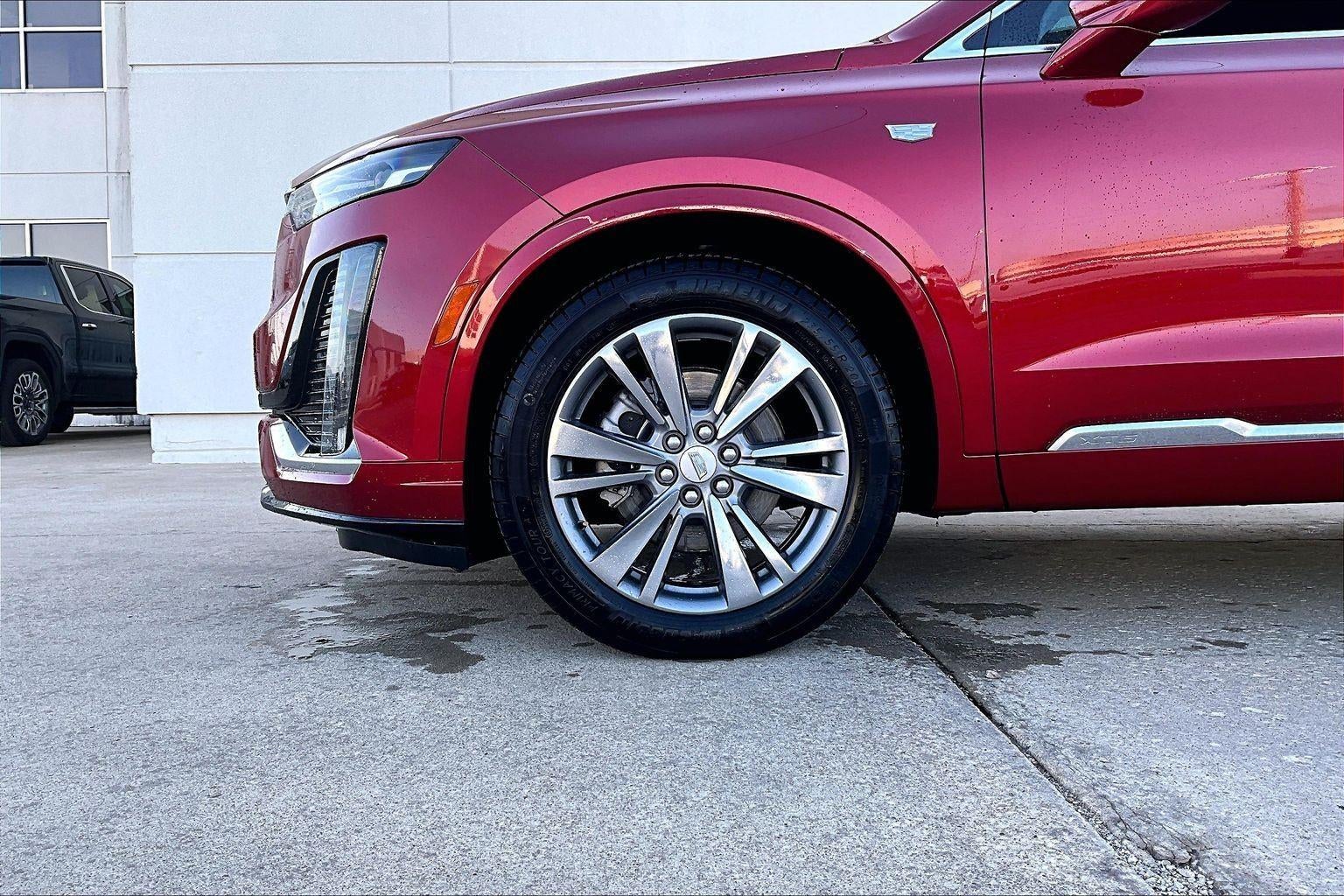 2025 Cadillac XT6 Premium Luxury