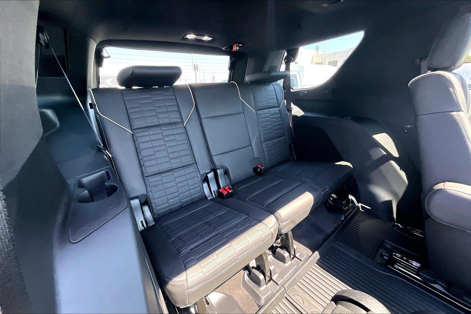 2025 Cadillac Escalade Sport Platinum