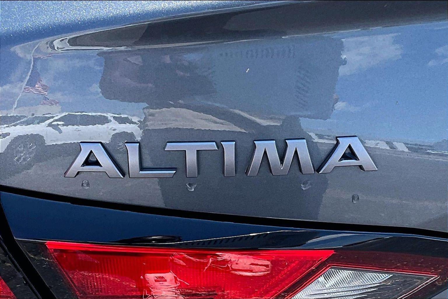 2025 Nissan Altima SV
