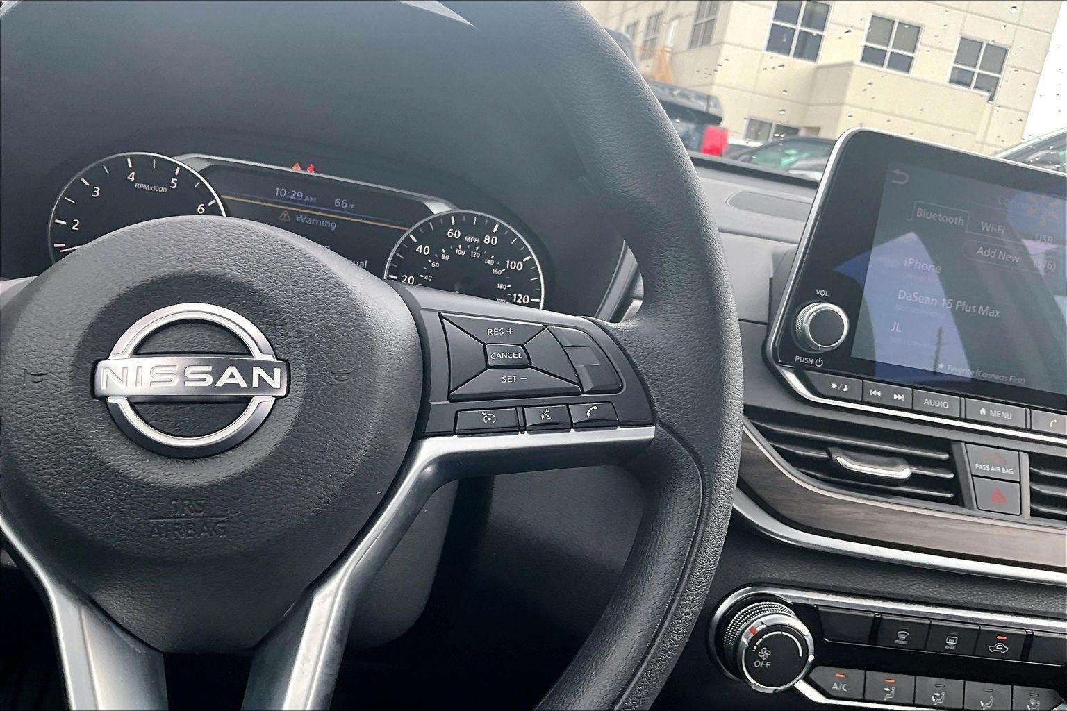 2025 Nissan Altima SV