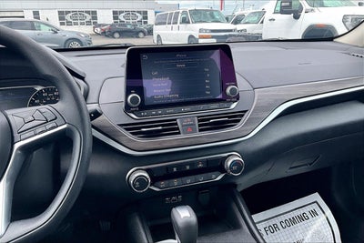 2025 Nissan Altima SV