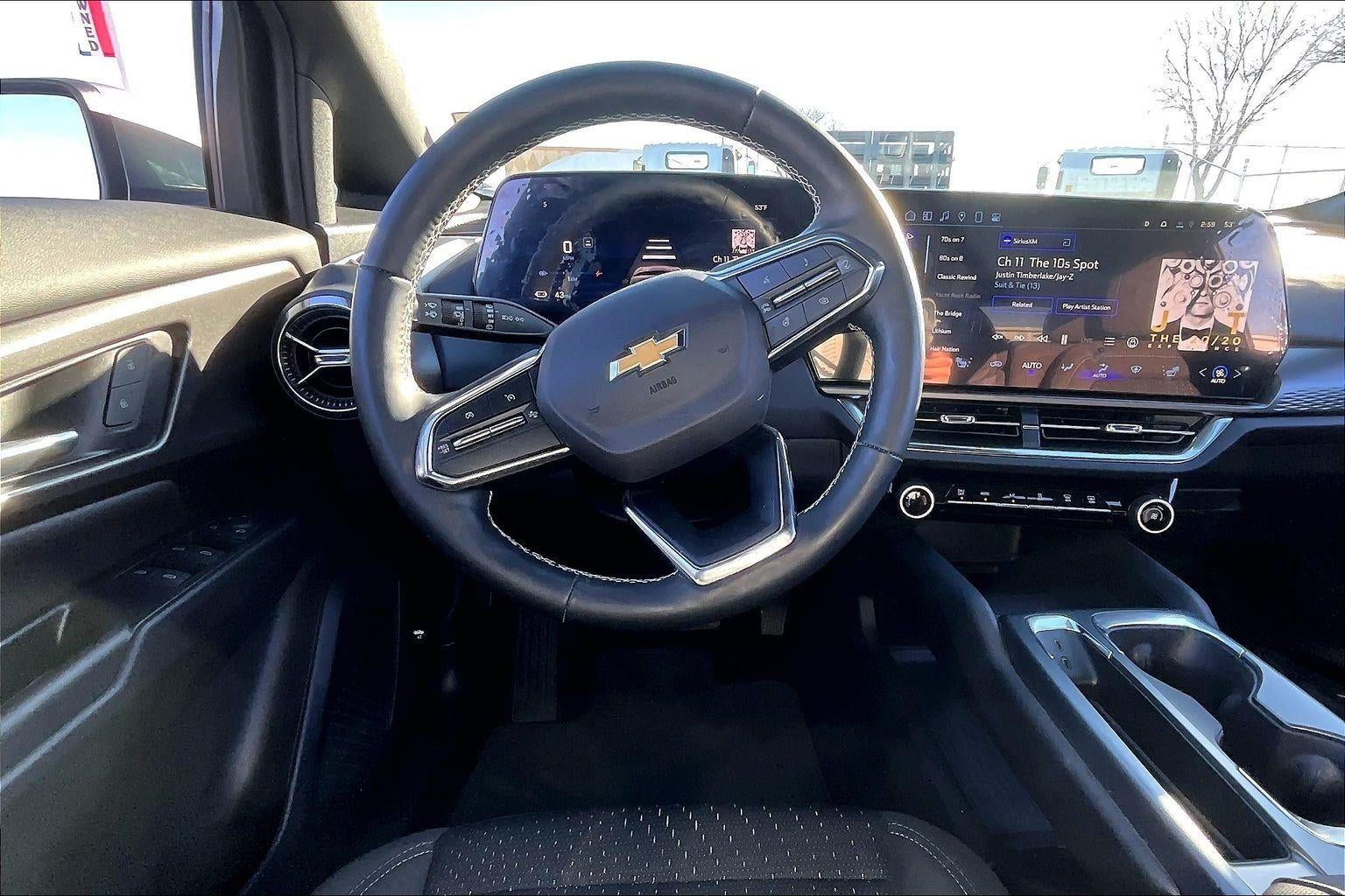 2025 Chevrolet Equinox EV LT