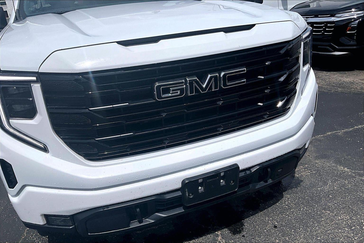 2023 GMC Sierra 1500 Elevation