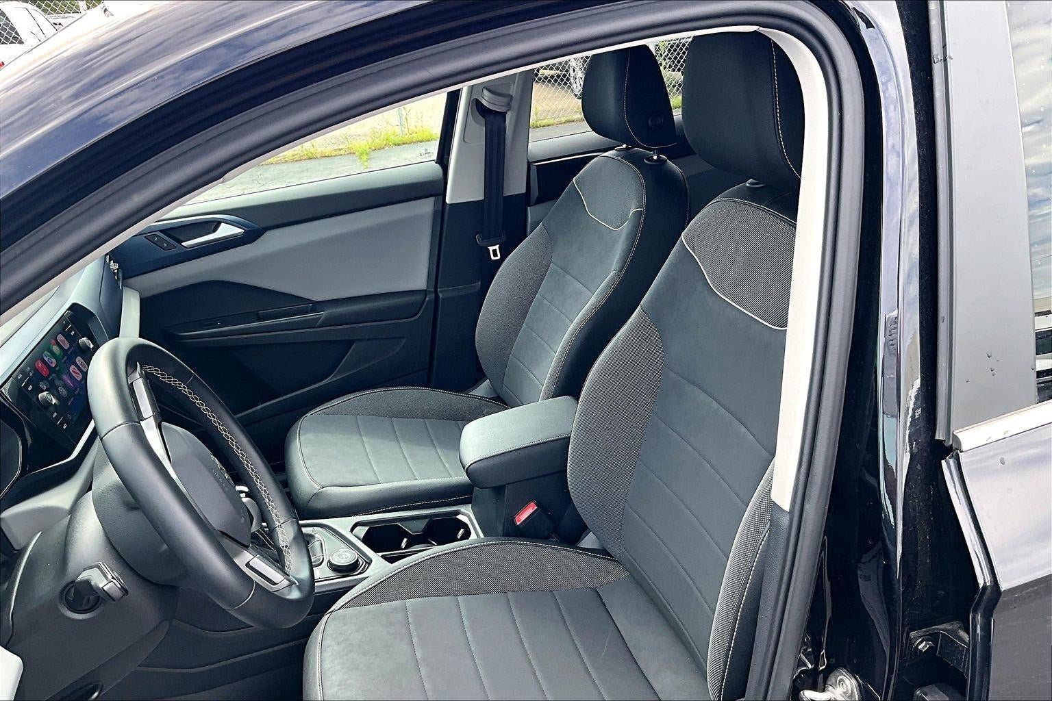 2023 Volkswagen Taos SE