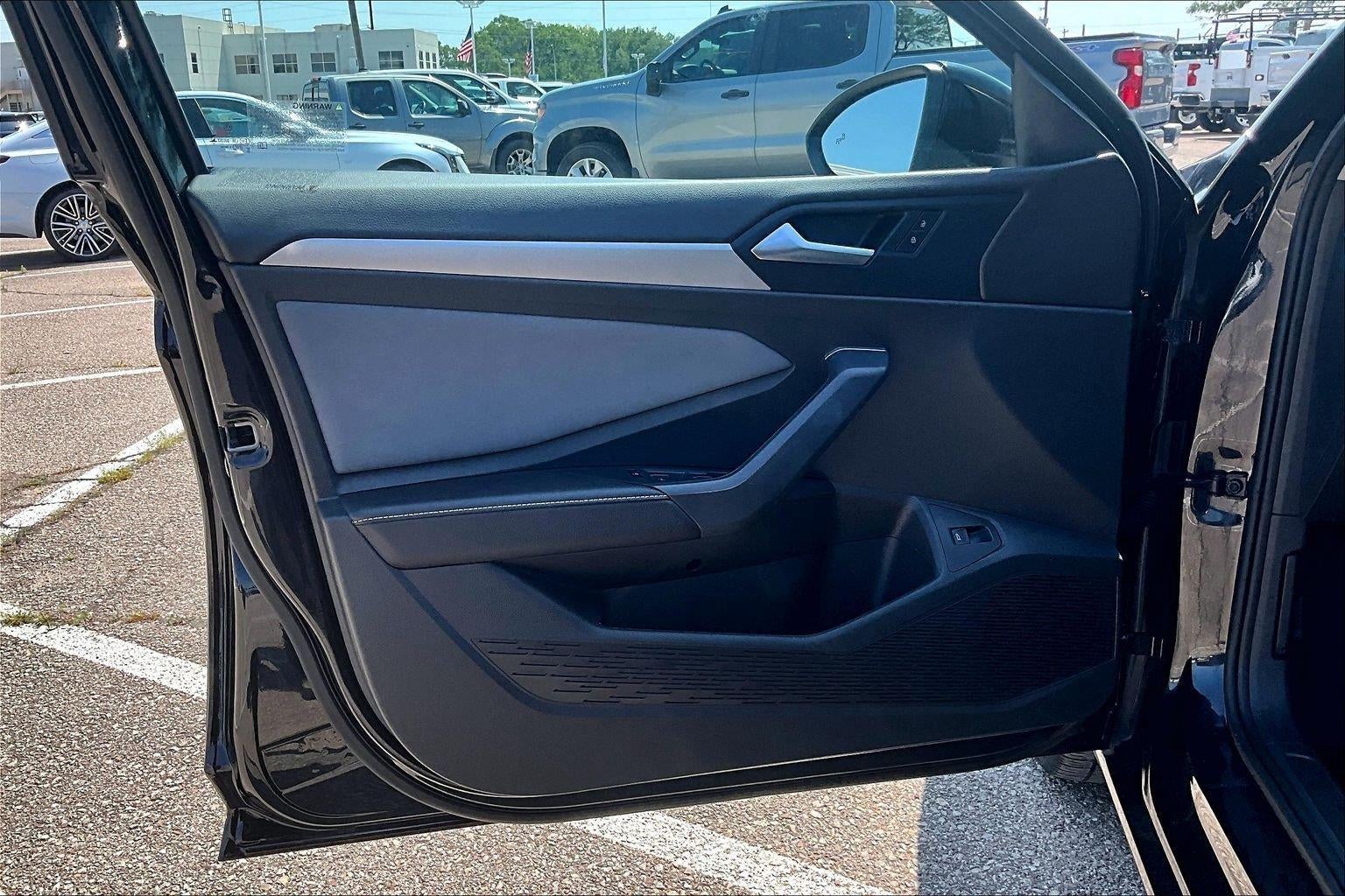2025 Volkswagen Jetta SE