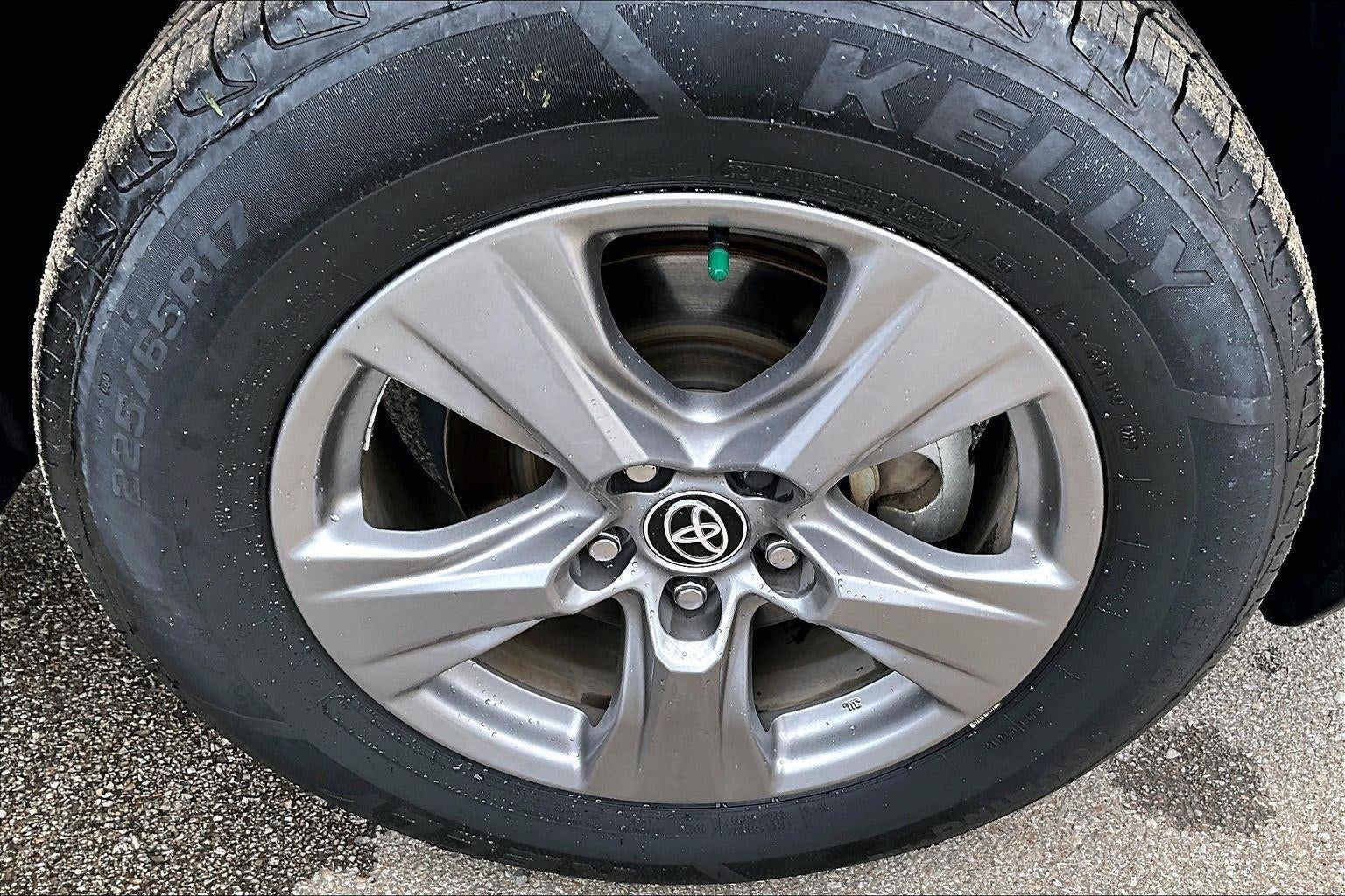 2025 Toyota RAV4 Hybrid LE