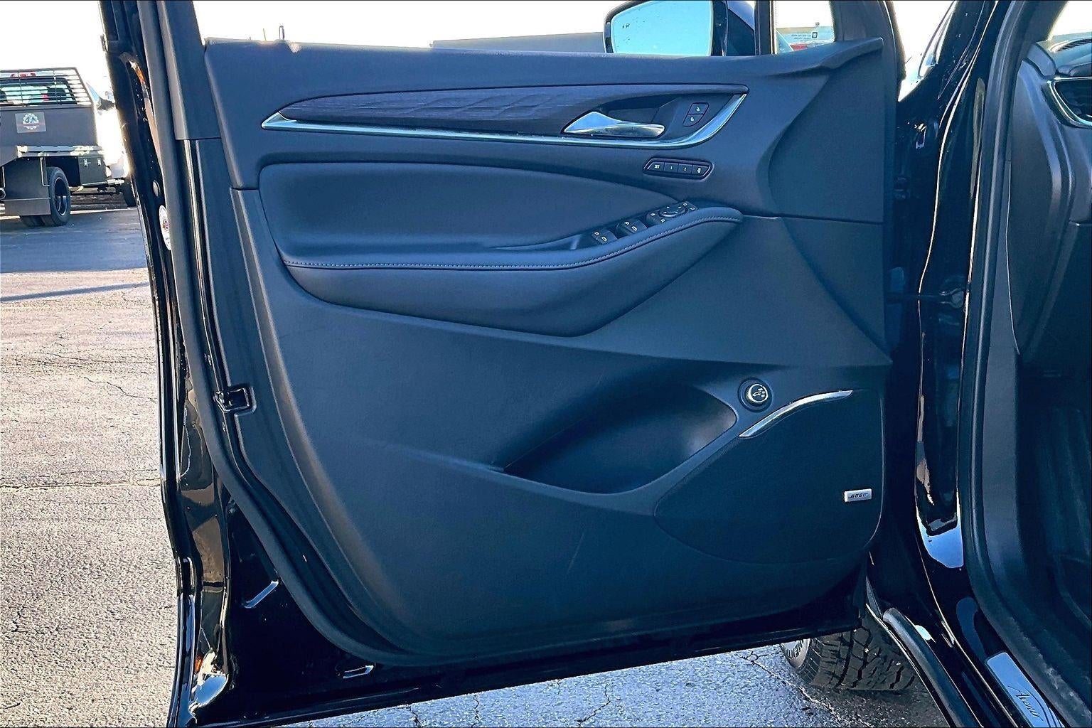 2024 Buick Enclave Avenir