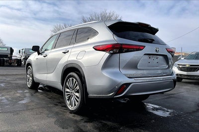 2021 Toyota Highlander Hybrid Platinum