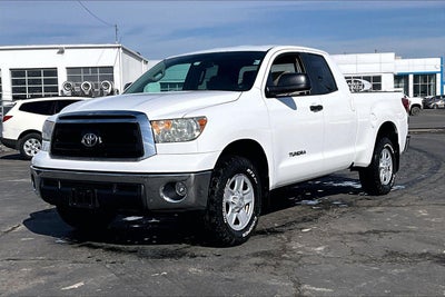 2013 Toyota Tundra 4WD Truck DBL 4WD V8 4.6 SR