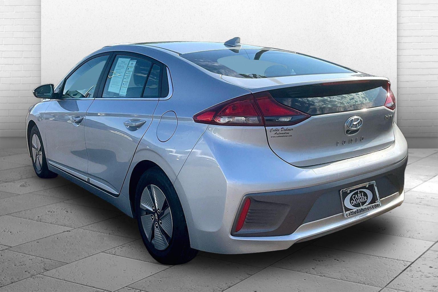 2022 Hyundai Ioniq Hybrid SE
