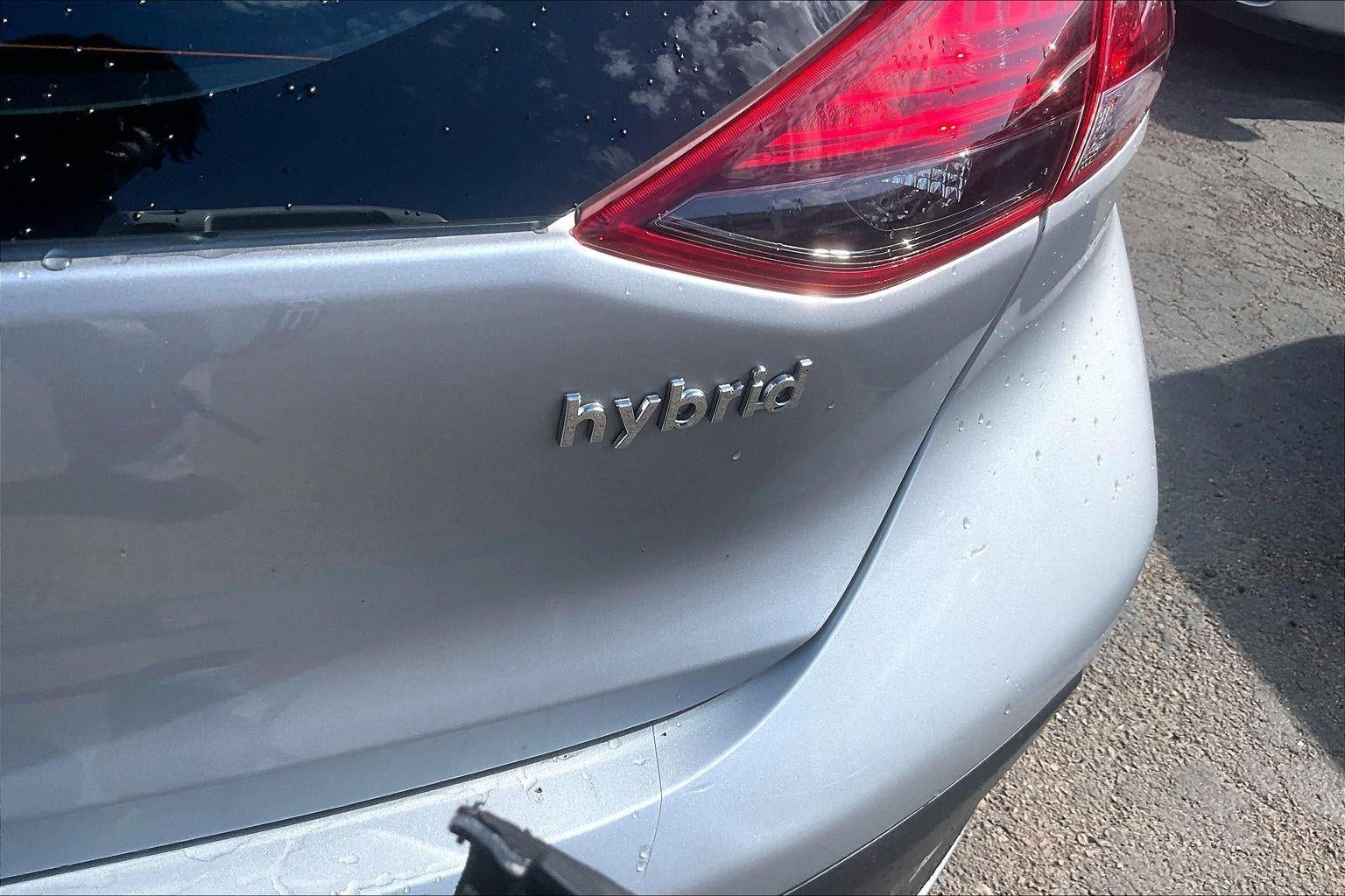 2022 Hyundai Ioniq Hybrid SE