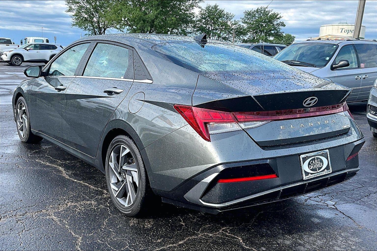 2025 Hyundai Elantra Limited