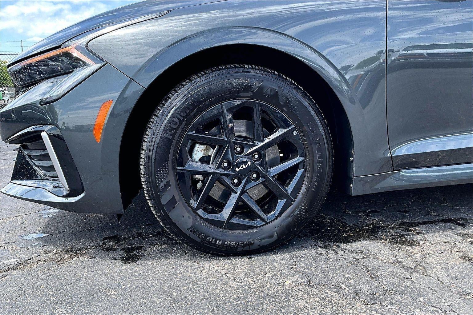 2025 Kia K5 LXS