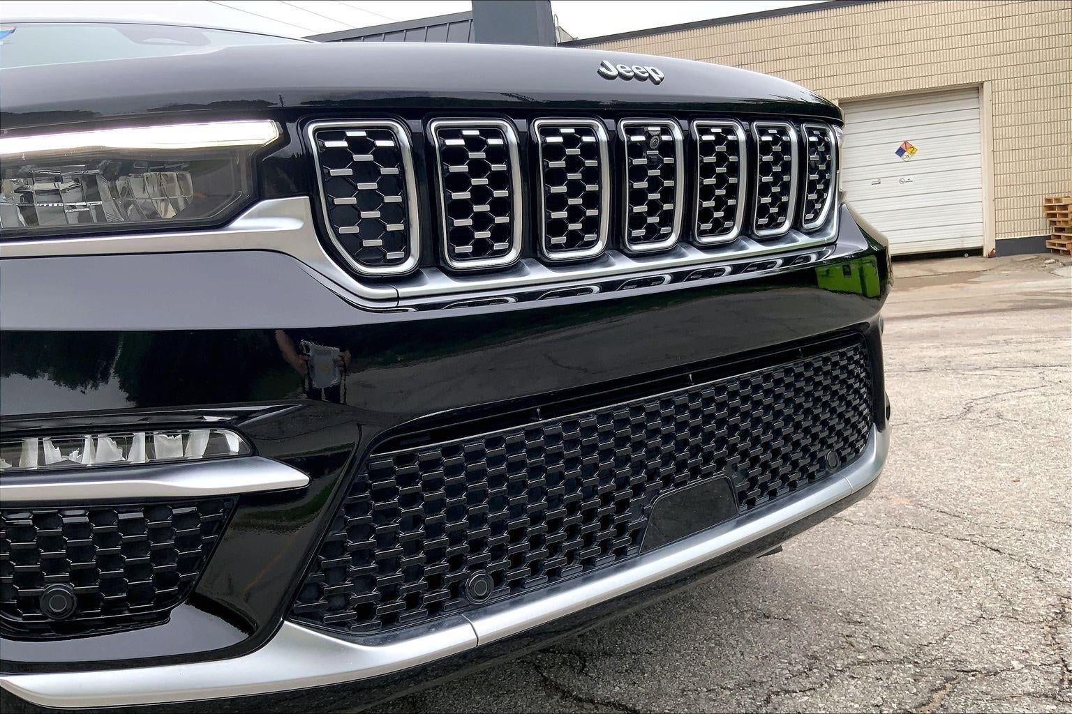 2023 Jeep Grand Cherokee Summit