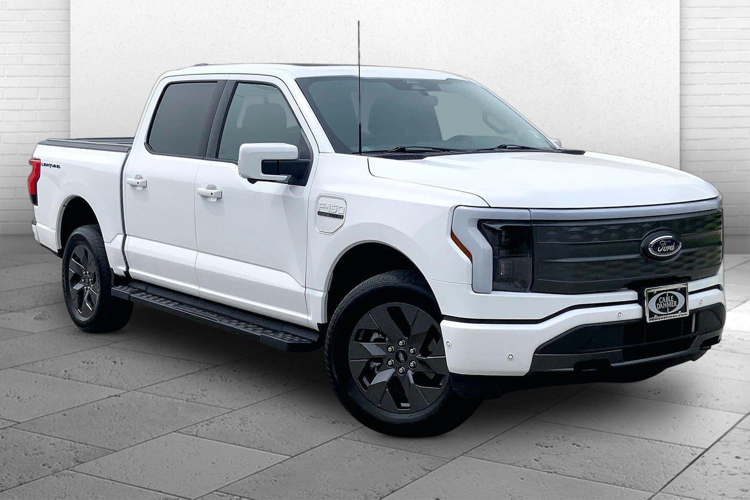 2022 Ford F-150 Lightning Lariat